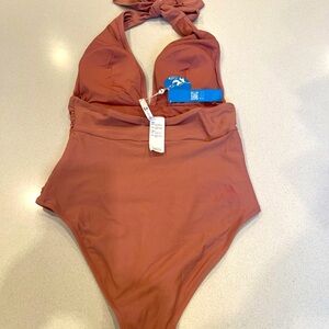 Cupshe One piece Halter Woman’s Swimsuit NWT Size: Small